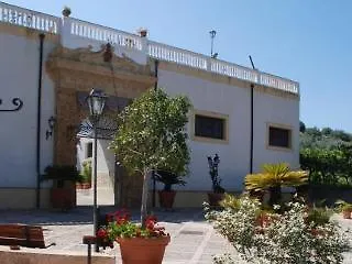 Cefala Farm stay