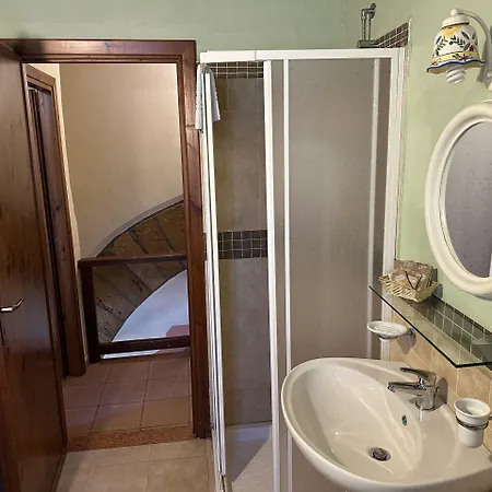 Cefala Bed and Breakfast 4*