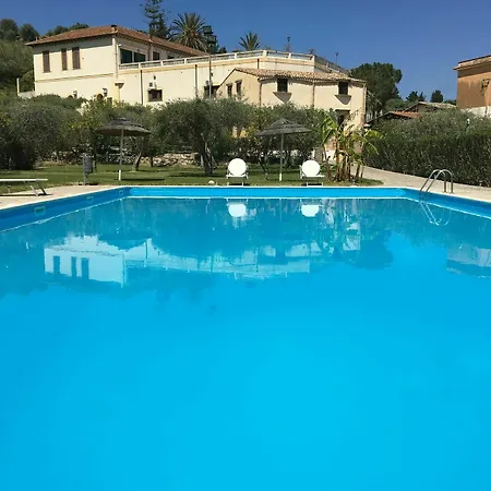 Cefala 4* Santa Flavia